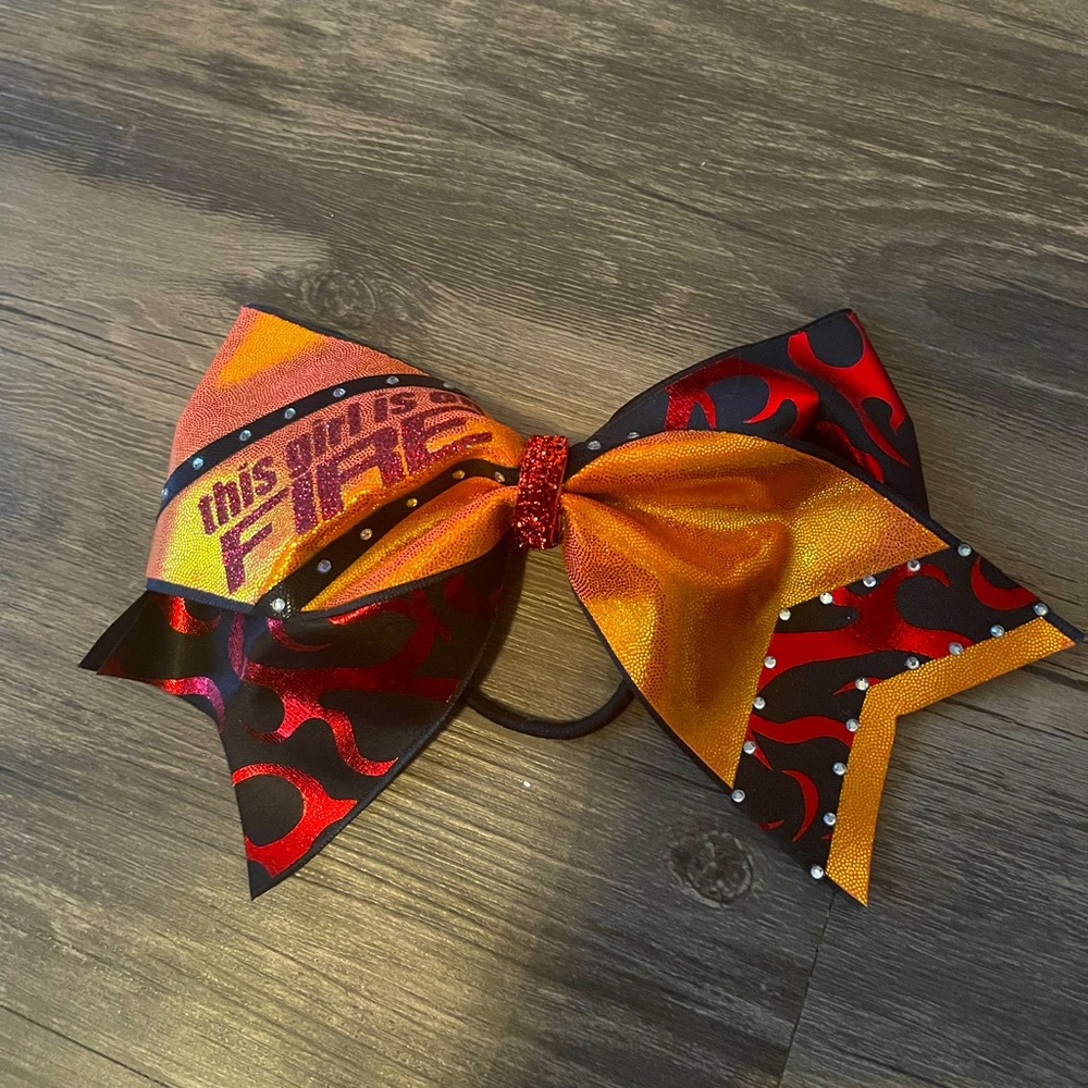 Fire cheer bow